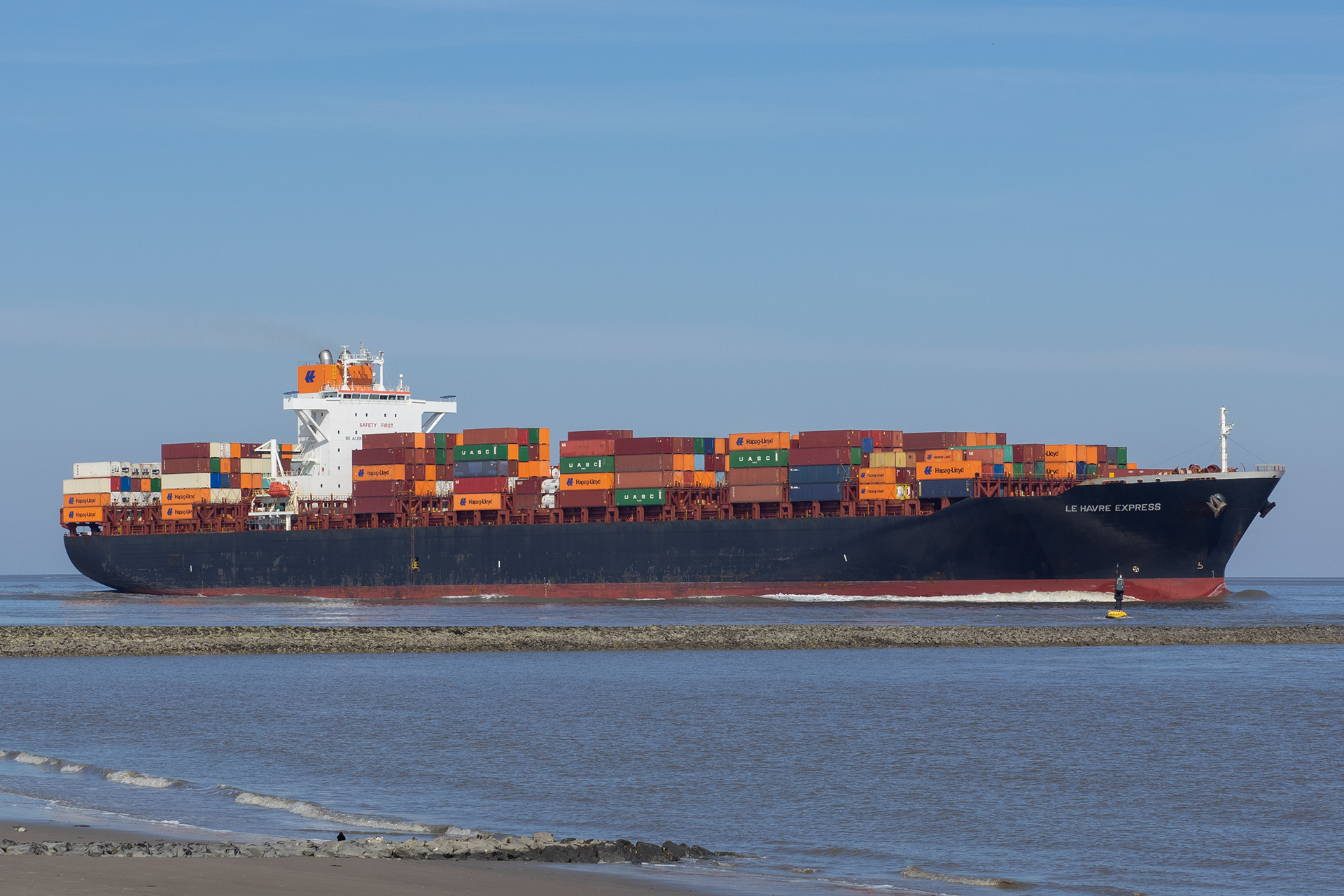 Schiffe vor Cuxhaven